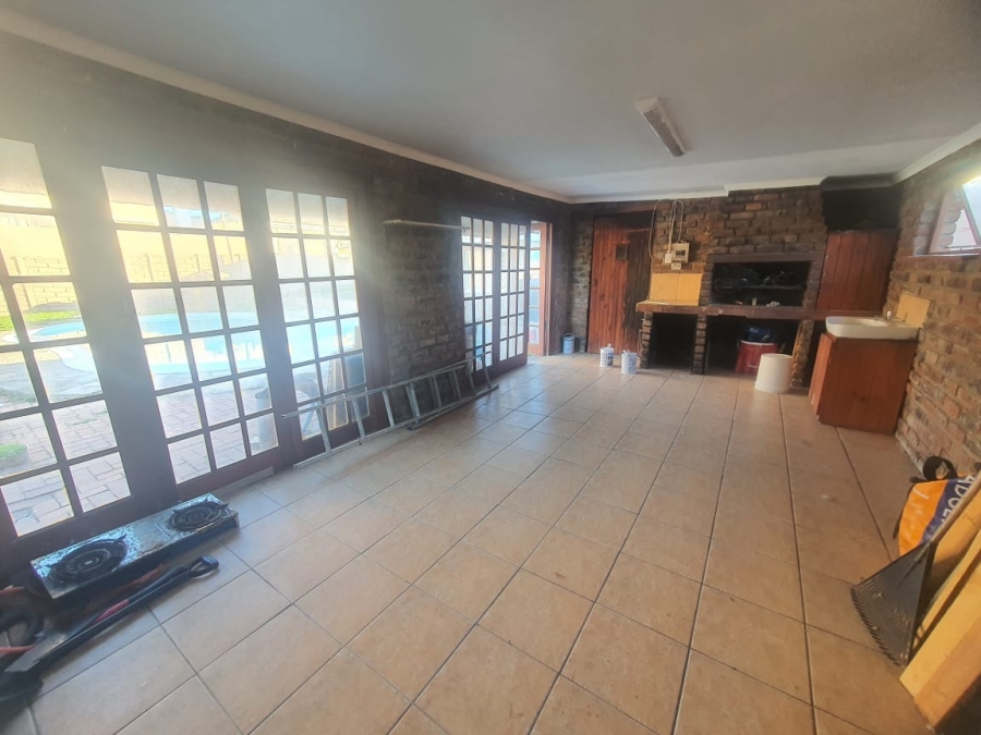 To Let 3 Bedroom Property for Rent in Beacon Bay Eastern Cape